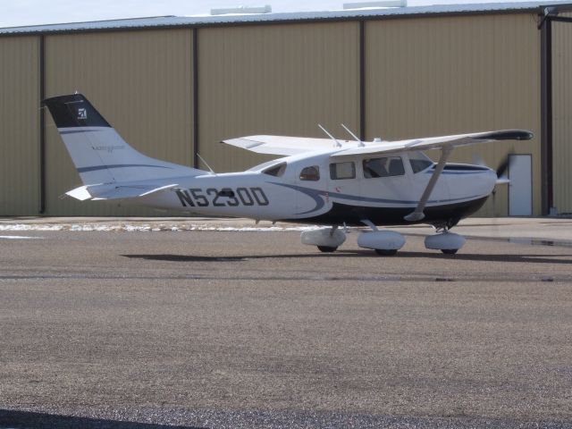 Cessna 206 Stationair (N5230D)