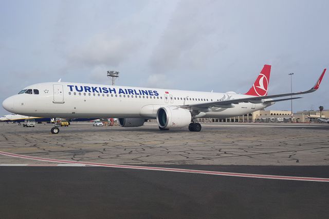 Airbus A321neo (TC-LSL)