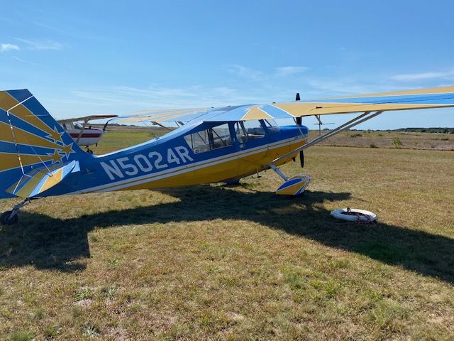 N5024R — - Lunch on the Vineyard