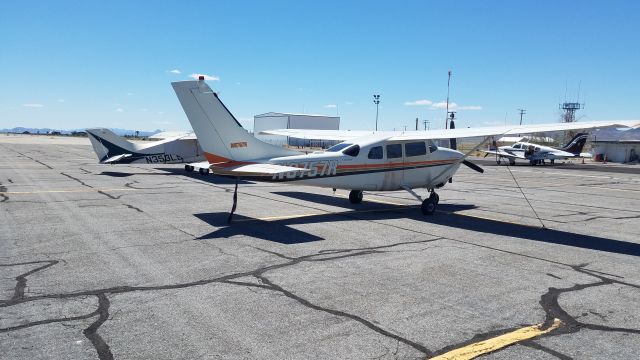 Cessna T210 Turbo Centurion (N6757R)