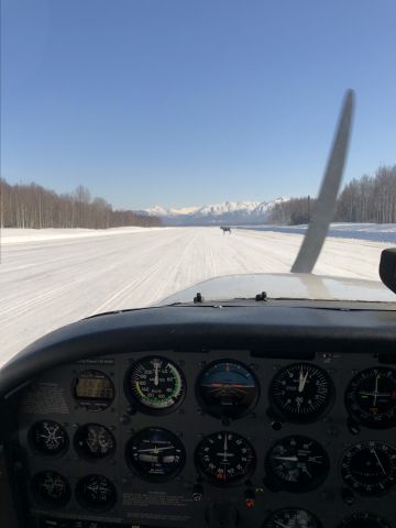 Cessna Skyhawk —