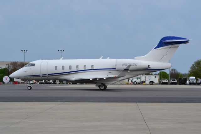 Bombardier Challenger 300 (N300BC) - CBI EQUIPMENT FINANCE INC arriving at KCLT - 3/28/21