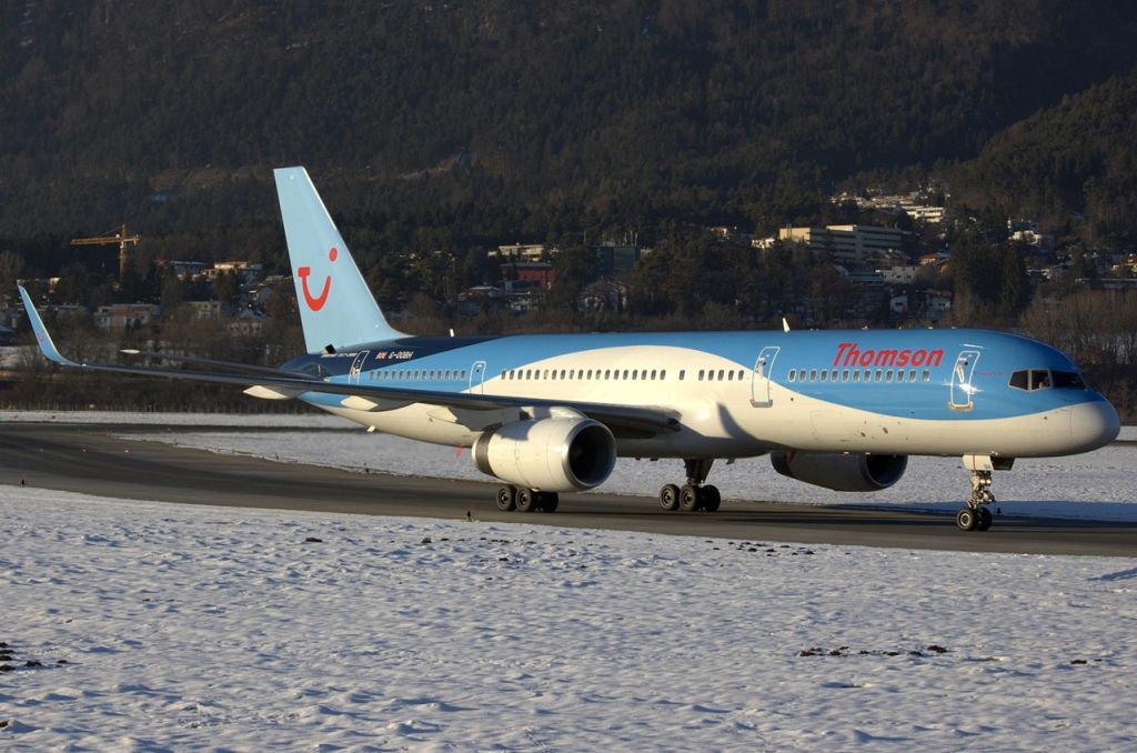 Boeing 757-200 (G-OOBH)