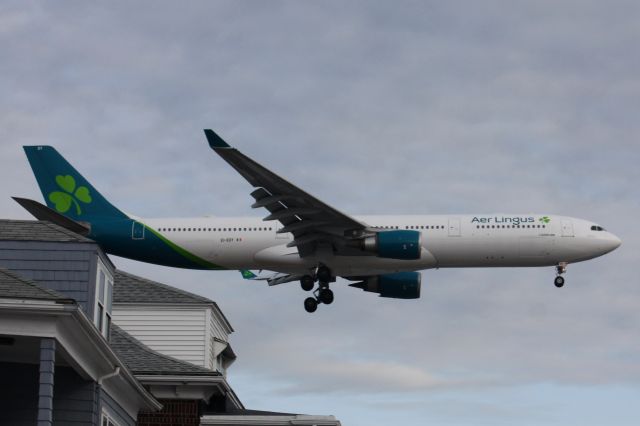 Airbus A330-300 (EI-EDY)