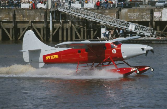 De Havilland Canada DHC-3 Otter (N9758N)