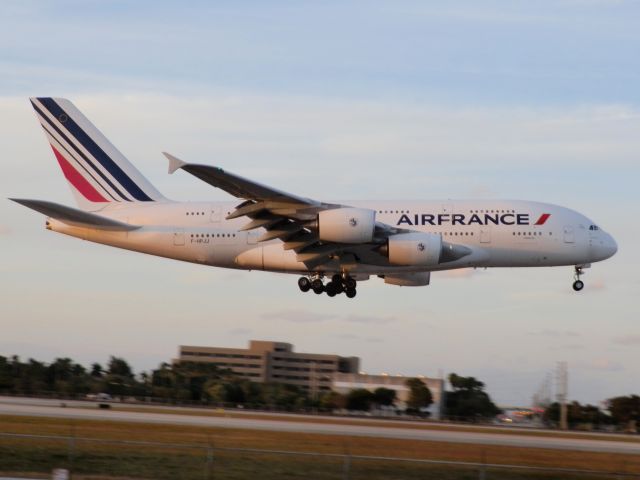 Airbus A380-800 (F-HPJJ)