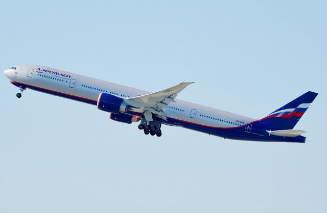 BOEING 777-300 (VQ-BQC)