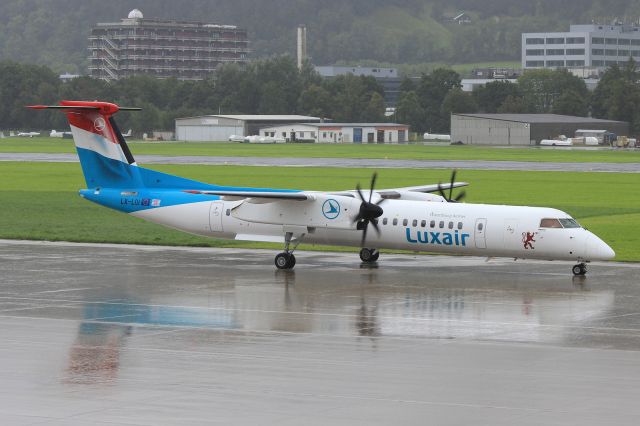 de Havilland Dash 8-400 (LX-LQI)