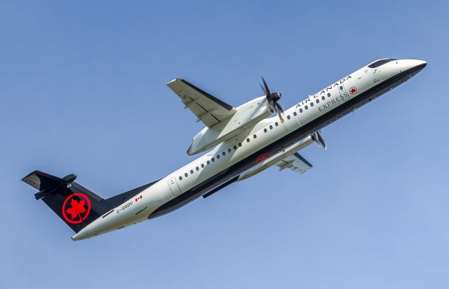 de Havilland Dash 8-400 (C-GGDU) - Jazz 8865 heads off to Windsor…(CYQG)br /5/21/18
