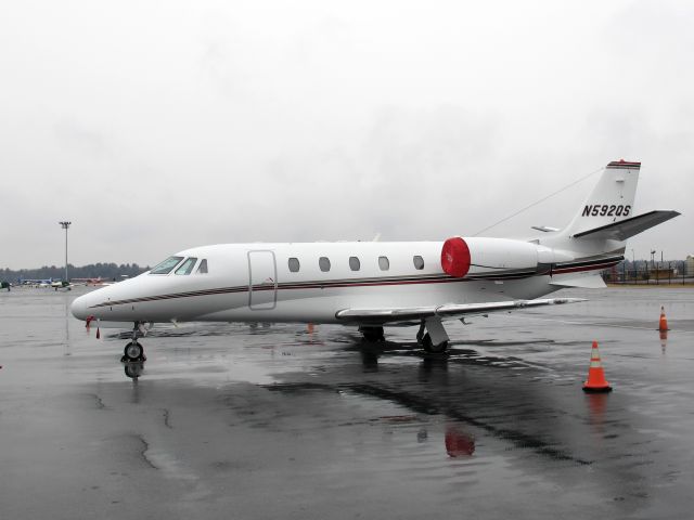 — — - Netjets.