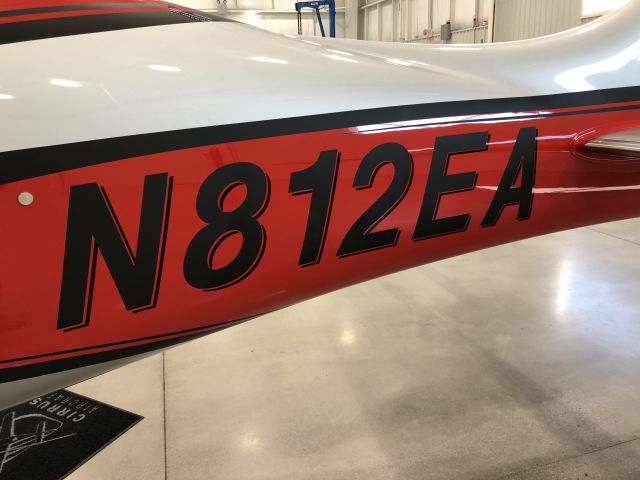 Cirrus SR-22 (N812EA)
