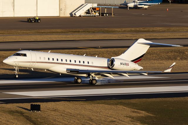 Bombardier Global Express (N145QS)