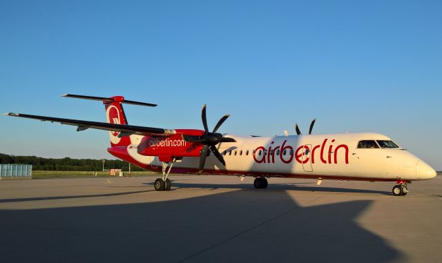 de Havilland Dash 8-100 (D-ABQL)