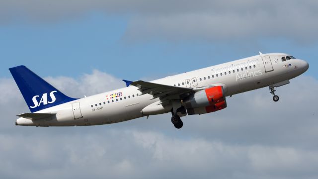 Airbus A320 (OY-KAP)