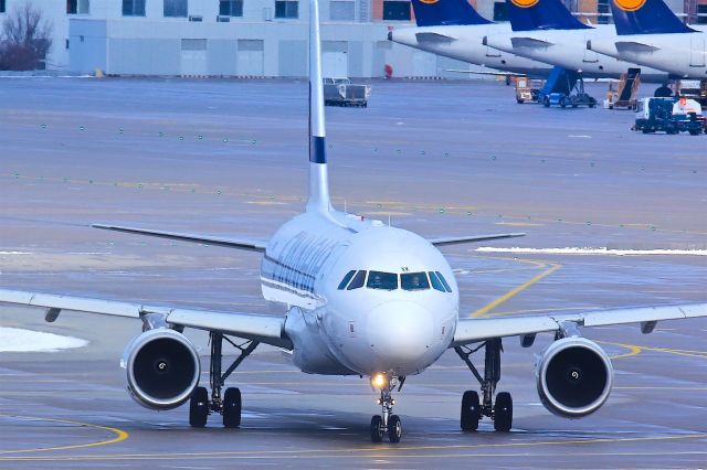 Airbus A320 (OH-LXK)