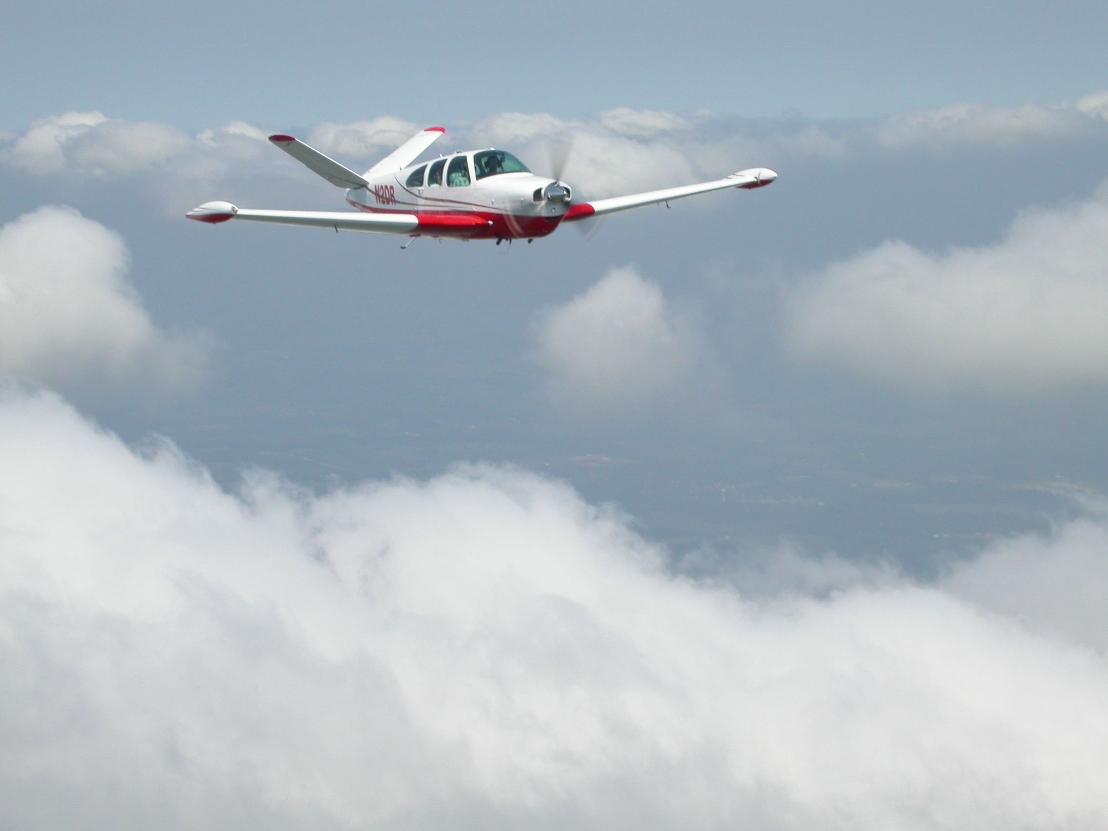 Beechcraft 35 Bonanza (N2DR)