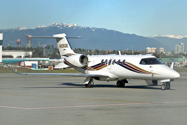 Bombardier Learjet 70 (N106GK)