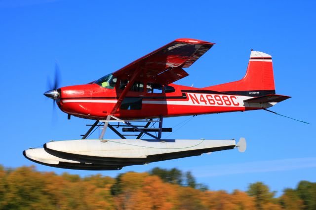 Cessna Skywagon (N4698C)