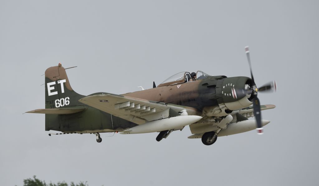 Douglas AD Skyraider (N39606) - Airventure 2018