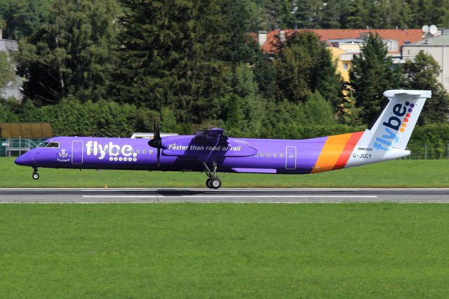 de Havilland Dash 8-400 (G-JECY)