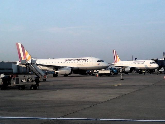 Airbus A319 (D-AGWE) - D-AGWE/AKNG Starting a hard Days work