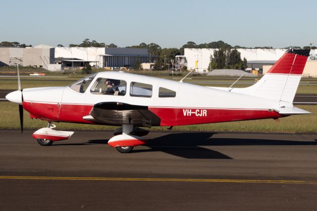 Piper Cherokee (VH-CJR)