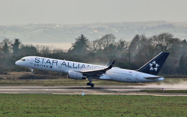 Boeing 757-200 (N14120) - united star alliance b757-2 n14120 dep shannon 7/2/17.