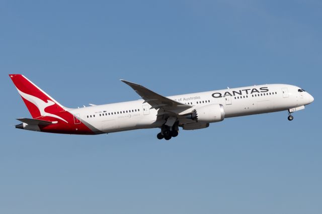 Boeing 787-9 Dreamliner (VH-ZNL)