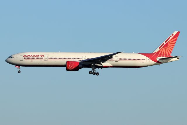 BOEING 777-300 (VT-ALM) - 'Air India 101' arriving from Delhi Indira Gandhi International Airportbr /(6/23)