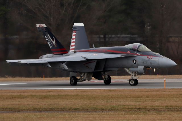 McDonnell Douglas FA-18 Hornet (16-6817) - 'RIPPER 11' from Strike Fighter Squadron 136 (VFA-136), the 'Knighthawks', based at Naval Air Station Lemoore, California (12/9)