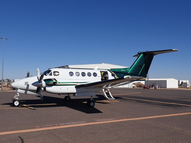 Beechcraft Super King Air 200 (VH-WXB) - VH-WXB on apron at Moomba