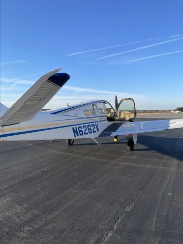 Beechcraft 35 Bonanza (N6262V)