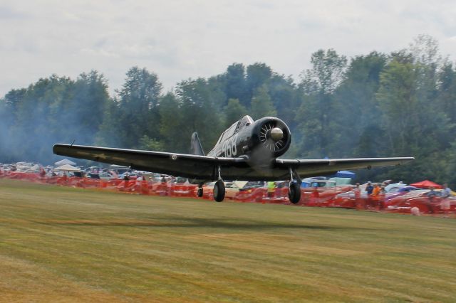 North American T-6 Texan (N8212E) - North American SNJ-5, cn 88-16310, during Wings & Wheels 2015 at Sloas Airfield, just outside Warren, OH on 9 Aug 2015.