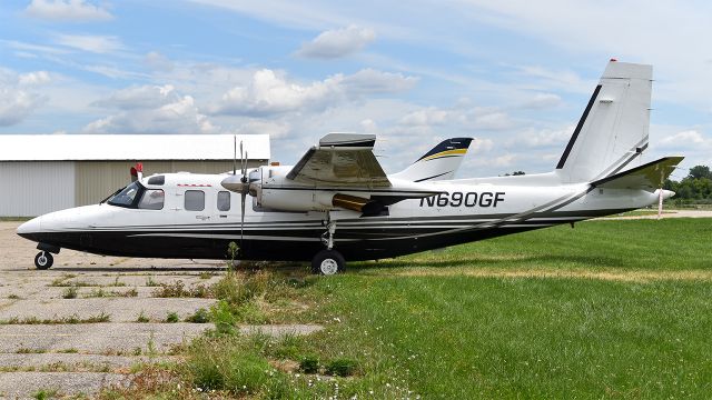 Rockwell Turbo Commander 690 (N690GF)