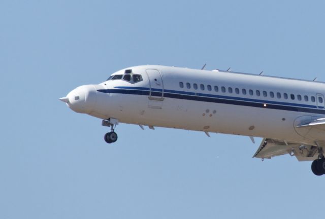 Douglas DC-9-10 (N879AD) - N879AD returning from a sortie over China Lake Sept 24, 2018