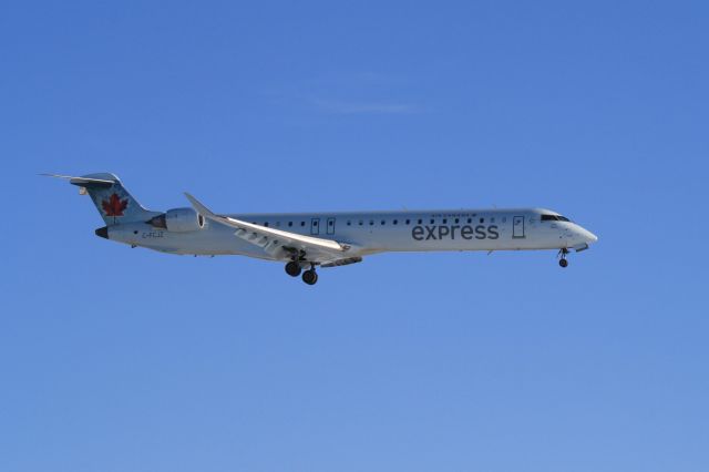 Canadair Regional Jet CRJ-900 (C-FCJZ) - Air Canada Express arriving at Montreal Trudeau