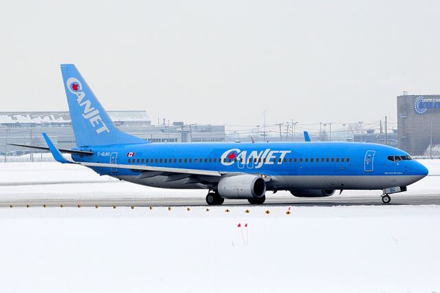 Boeing 737-800 (C-GLBG)