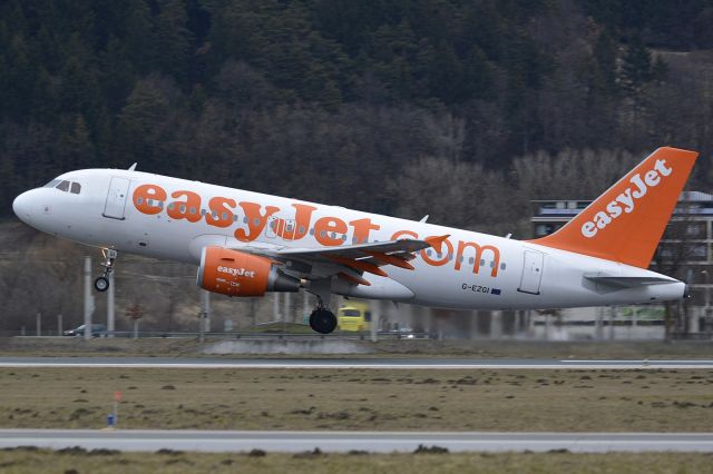 Airbus A319 (G-EZGI)