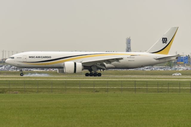 BOEING 777-200LR (N707GT) - 5-L 06-16-23