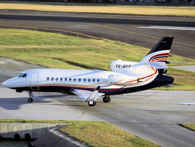 Dassault Falcon 900 (VQ-BYT)