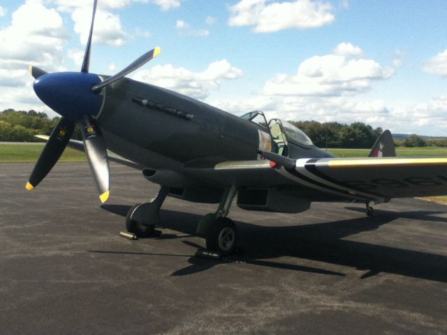 SUPERMARINE Spitfire (N969SM) - 1945 Vickers Supermarine Spitfire XVIII (SM969) at (JYO) Leesbourg Air Show - September 29, 2012 