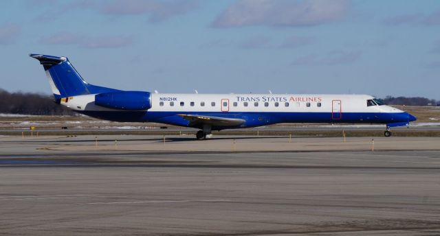 Embraer ERJ-145 (N812HK)