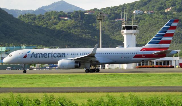 Boeing 757-200 (N197AN)