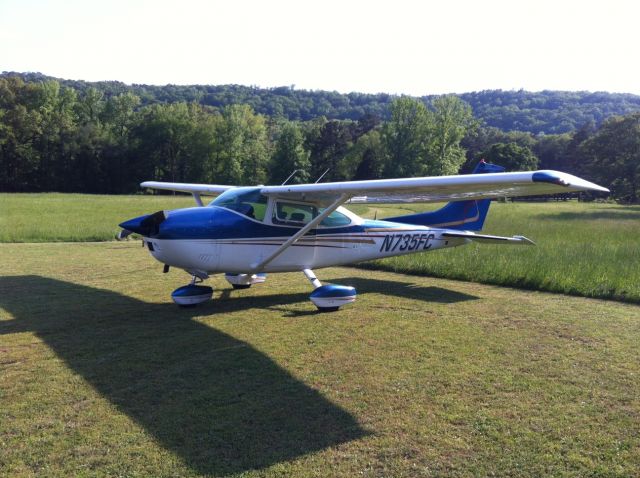 Cessna Skylane (N735FC) - N735FC parked on grass strip north of Ozark, AR