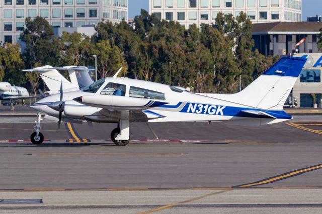 Cessna 310 (N31GK)