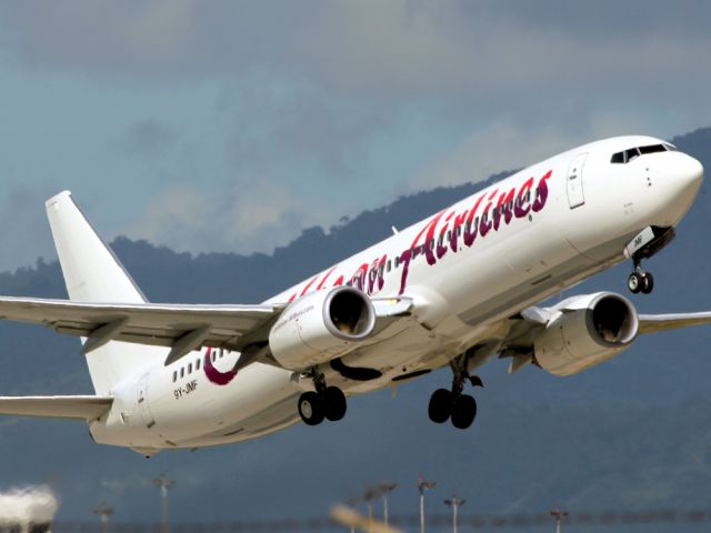 Boeing 737-800 (9Y-JMF)