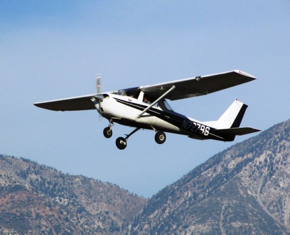 Cessna Commuter (N7279S) - Taking off RWY 26L