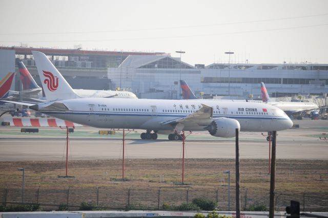 Boeing 787-9 Dreamliner (B-1468)