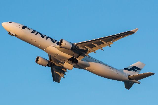 Airbus A330-300 (OH-LTM)