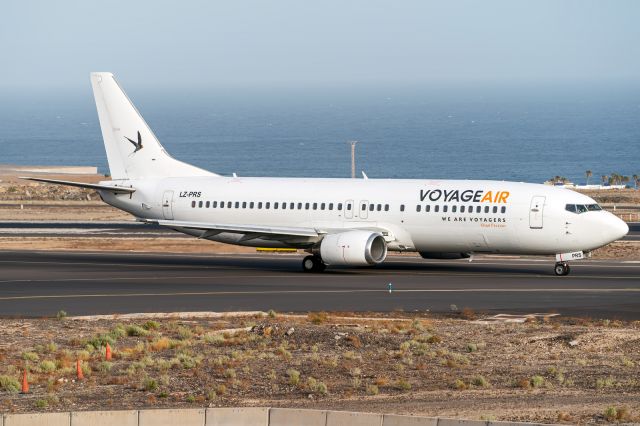 BOEING 737-400 (LZ-PSR)